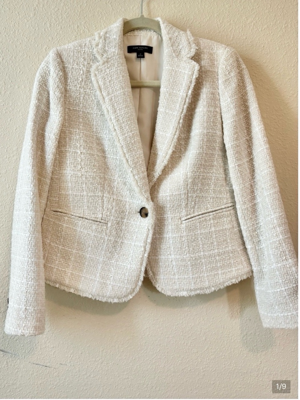 Ann Taylor Cream Tweed Blazer - Single-Button Women's Jacket, size 2P NWOT